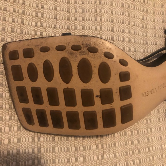 Bottega Veneta Stretch Leather Strappy Sandals - Picture 3 of 9